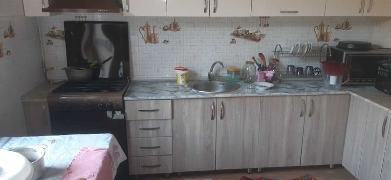 Betonkani bòyi , yunusobod 18 kvartilga ga yaqin joyda sheri