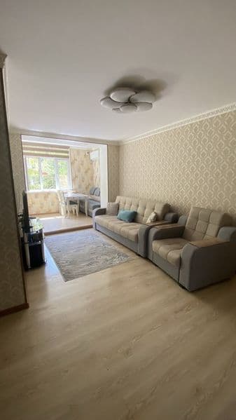 Сдаётся квартира Чиланзар 1. Улица Мукимий.  Кирпичный дом б