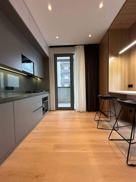 Сдаю свою квартиру  , новый дизайнерский ремонт , никто не ж — фото 2