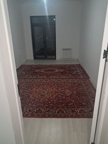 Kvartira bor arendaga beriladi<br />
2 xona 70. Kv  <br />
Y