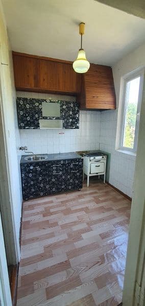 Qizlarga va Oilaga kvartira 2 xona sharoitlari bor aloqa uch