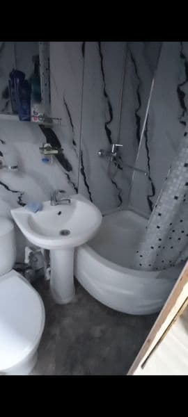 Uyning holati yevro remont tolet vana ichida telvizor kir mo — фото 4