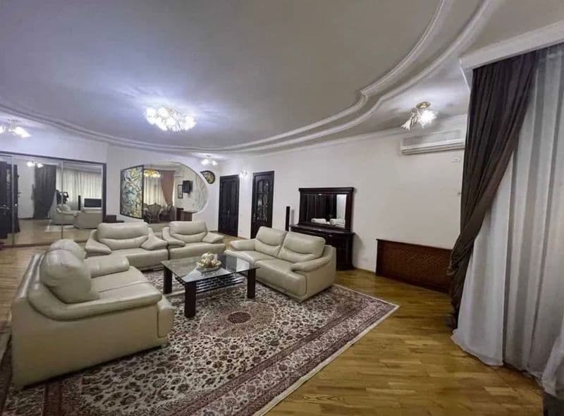 Айбек Сдаётся к квартира Габус Айрш паб новастройка