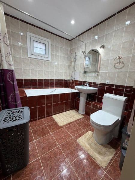 Сдаётся аренда квартиры центр города<br />
Улица Садика Азим — фото 4