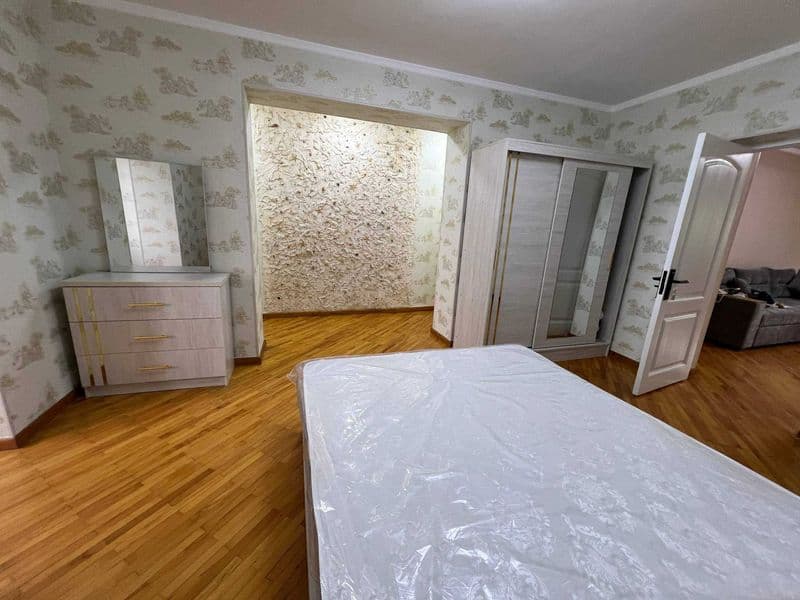 Аренда Цум Ц 7  3/4/4 квартира  80 кв м с обстановкой на дол — фото 3