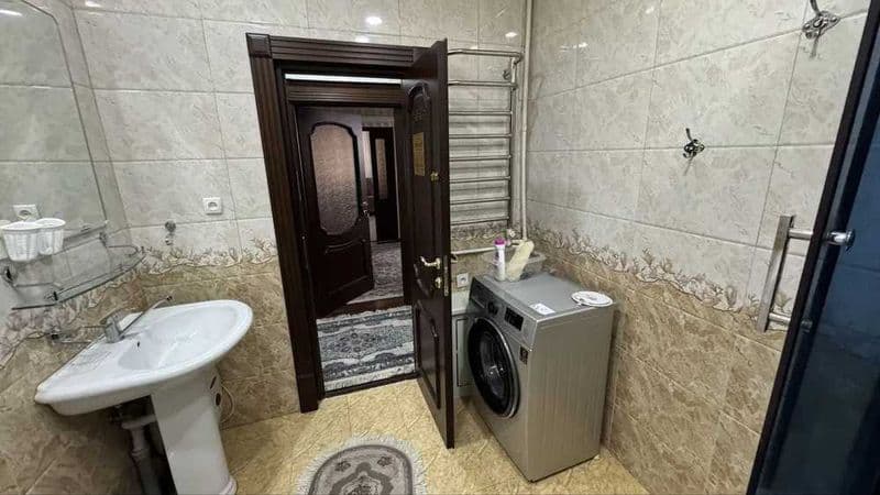 Район: Алмазарский<br />
Адрес: Себзор<br />
<br />
• Комнат — фото 5