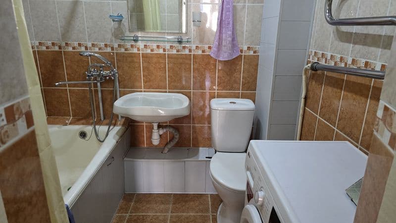 Сдаю на долгий срок свою 1-комн. квартиру на массиве Феруза. — фото 4