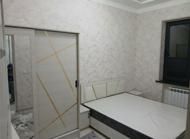 Shayxontohur Ganga yaqinida Chorsu metro yonida kvartira bor