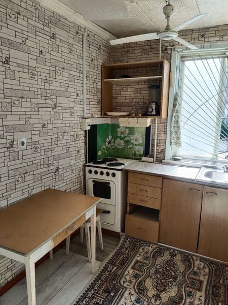 93.671.48.81 metroni oldida derevyashka 2 hona ijaraga beril — фото 4