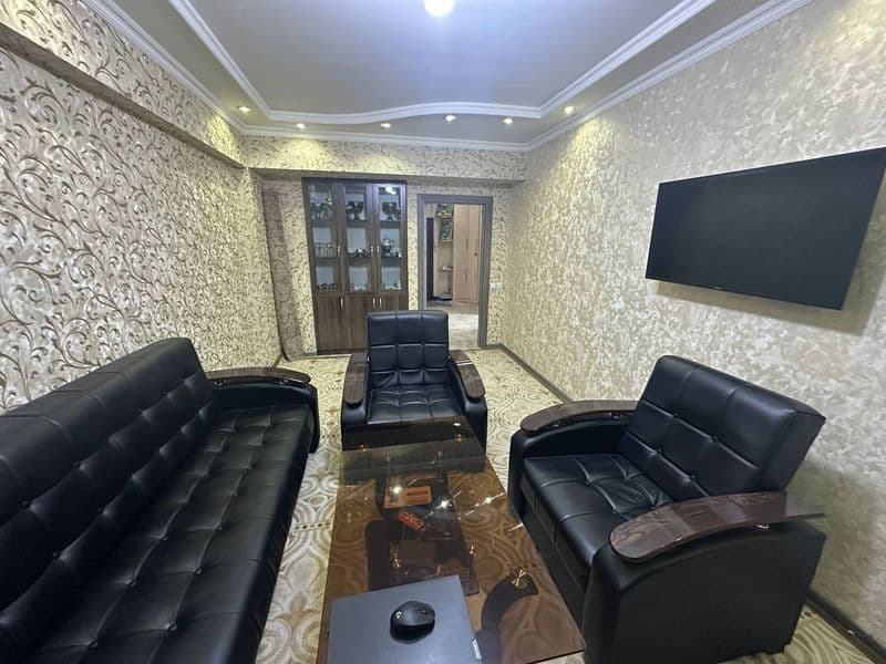 Квартира находится против Алайского ринка за <br />
*ARDUS *