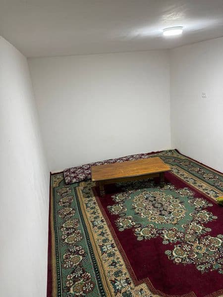 Ijaraga uy student va ishchilar uchun temiryol kolleji oldid