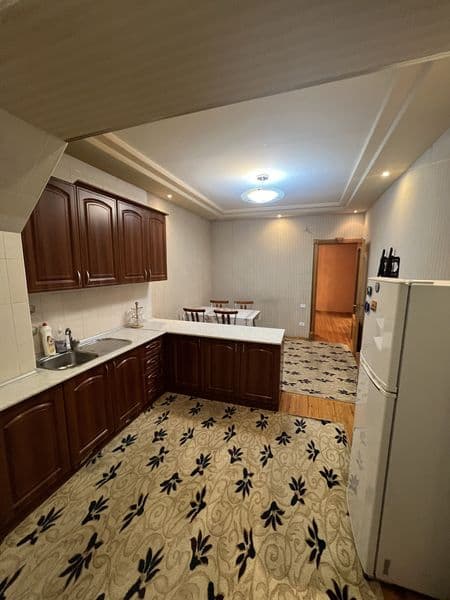 Сдаю свою евро квартиру<br />
* 4 комнаты <br />
* 145 кв <b — фото 4