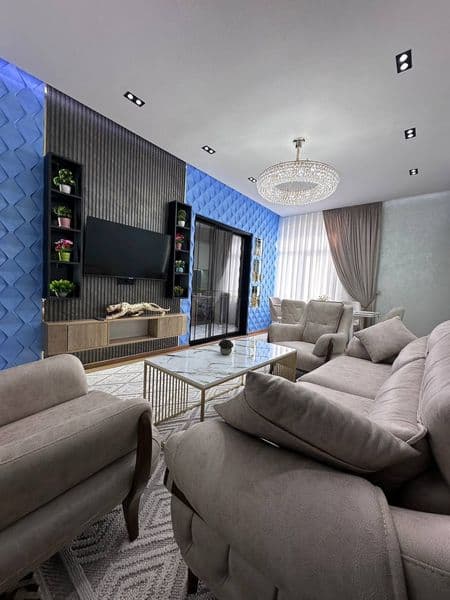 Yakkasaroy ijaraga 3 hona razdelniy uy arendaga chiqti uyda 