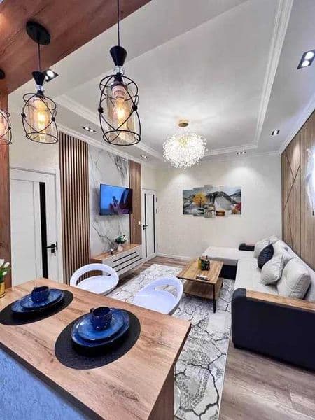 Сдаётся квартира на Чиланзар 2кв.‼️<br />
Ориентир - Торговы