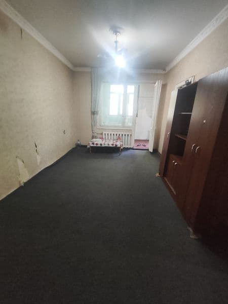 Chilonzor 23 kvartalda 2 xona 3 xona qilingan uy oilaga boll