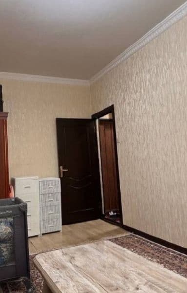 Tel 33 884-84-48 ijaraga 1 honalik uy beriladi remonti toza 