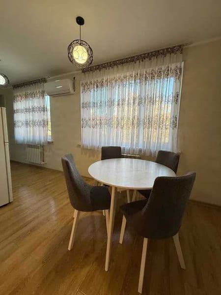 Район: Мирабадский<br />
Адрес: ЦУМ<br />
<br />
• Комнат -  — фото 2