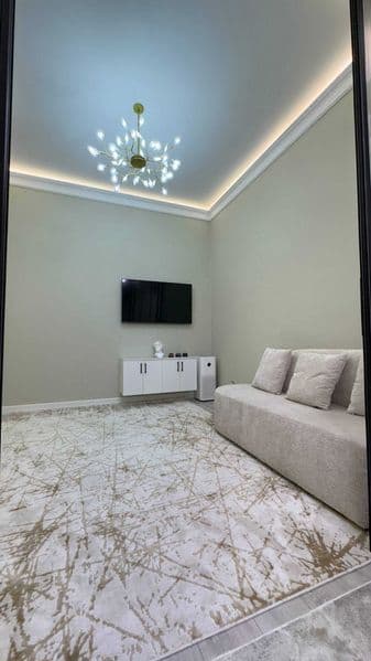 Сдается квартира для семейных<br />
<br />
• Район: Алмазар<