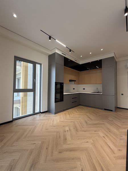 Квартира своя Mirabad Avenue вид во двор А-блок <br />
55м2 