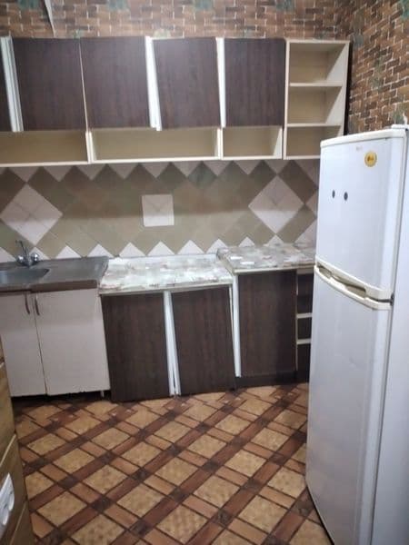 2 ком уютная квартира с обстановкой на дольгий срок. Парковк — фото 3