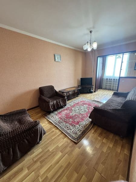 2/3/4 метро Яшнабад,Бекат-2 ,<br />
ориентир базар Кадышева!