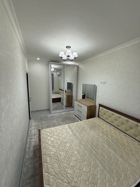 3-комнатная квартира с евроремонтом для семьи, в Мирабаде, в