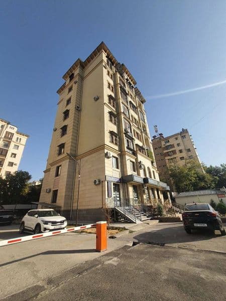 Shayxontoxur tumani Janggox mavzesida 56 kv.m lik lyuks kv u
