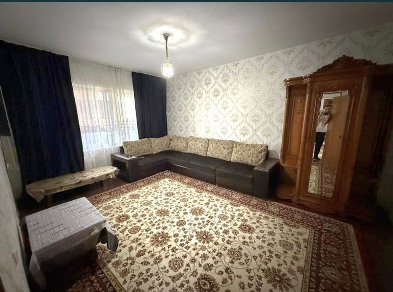 аренда юнусабад 16 квартал<br />
3 комнатная <br />
3/6/9<br