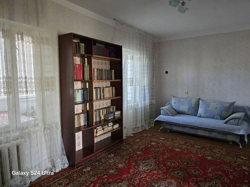 ID 100-100<br />
Tuman: Yunsobod <br />
Arentir: Shahristans