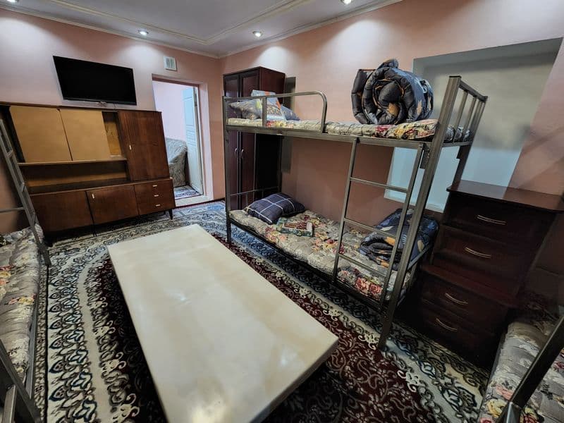 В КВАРТИРВ ЕСТ ИНТЕТНЕТ кухнуа холодлник<br />
Кирмашн <br / — фото 2