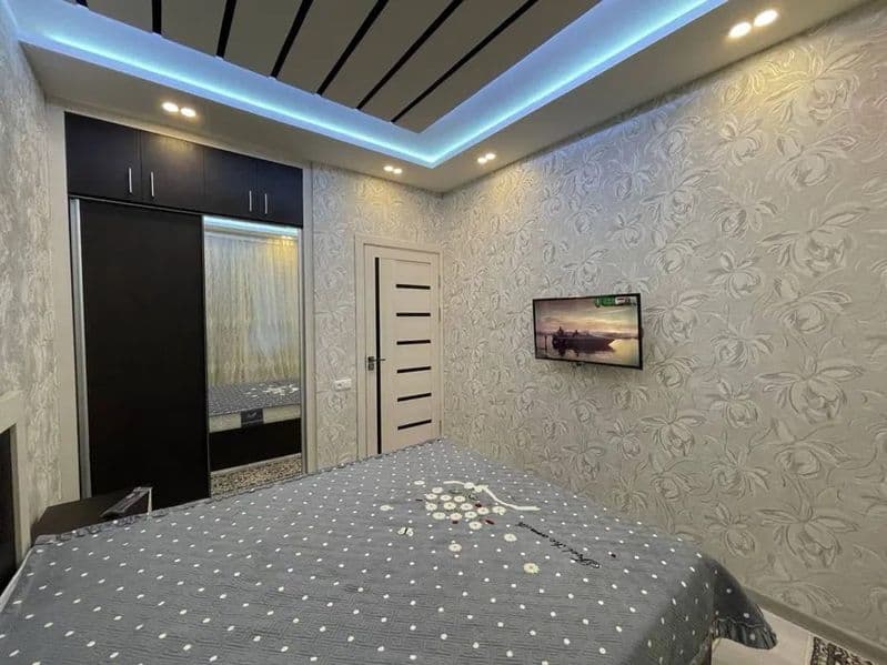 Сдаётся шикарная 2-комнатная квартира <br />
<br />
• Район: