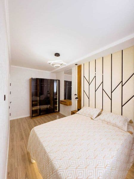 • Район: Мирабад<br />
• Адрес: улица Ислом Каримов<br />
•  — фото 2