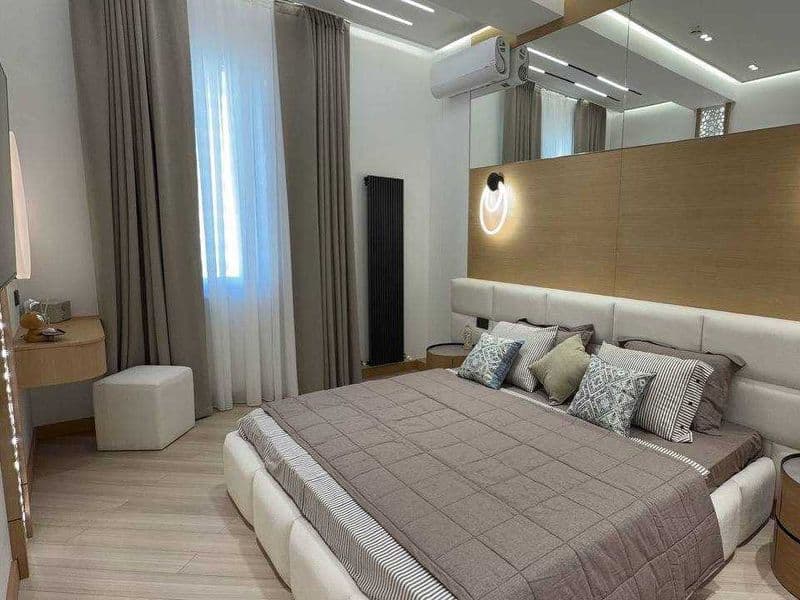 К вашему вниманию рады представить 1 комнатную квартиру на 1