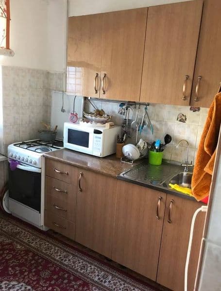 2 хонали<br />
3 этаж <br />
4 этажка домга<br />
Кора камиш