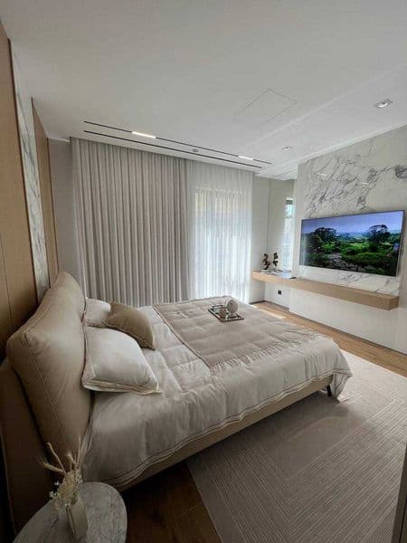 Район: Юнусабадский<br />
Адрес: модерн строй<br />
<br />
К — фото 5