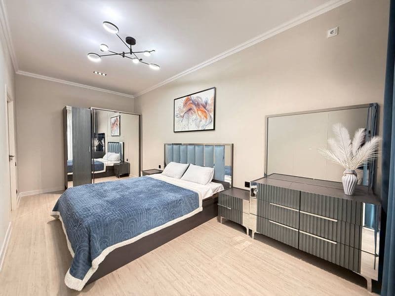 Здается квартира на улице Чехова <br />
4-комнатная<br />
Об