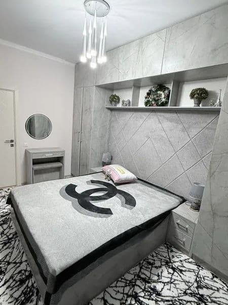 Сдаётся шикарная 3-комнатная квартира в Новостройка<br />
<b