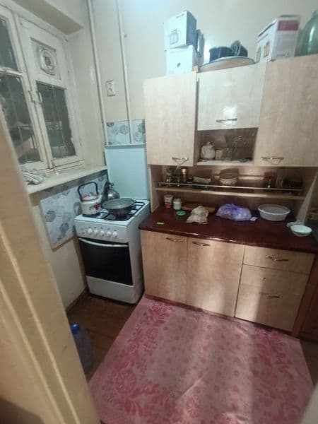 Oʻzimni shaxsiy uyim bir oʻzim yashayman yonimga 2 ta akurat