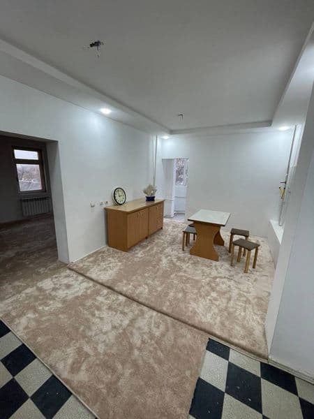 Qoratosh 2 etaj. 2 xona. Korzinka. Maktab. Bog’cha. Metro. L