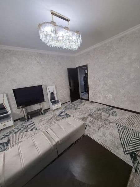 2 xonalii kvartirani 1 xonasiga ugil bolar olamiz odam boshi