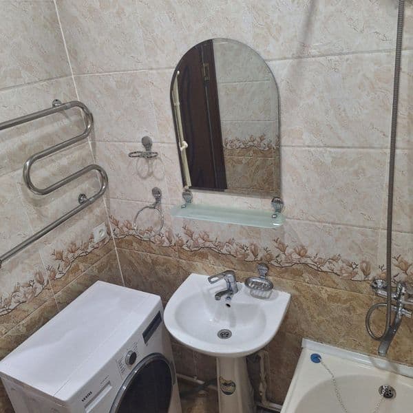 Чиланзар 6 <br />
2/4/4.  С ремонтом с обстановкой <br />
Ср — фото 4