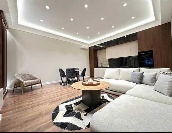 Уникальное предложение аренды в самом центре города<br />
<b — фото 2