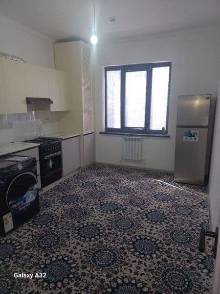 Toshkent shahrida O'rikzor bozori yonida 2 honali uy ijaraga
