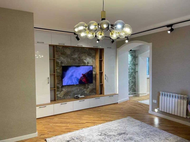 Район: Мирабадский <br />
Адрес: Метро Айбек <br />
<br />
К