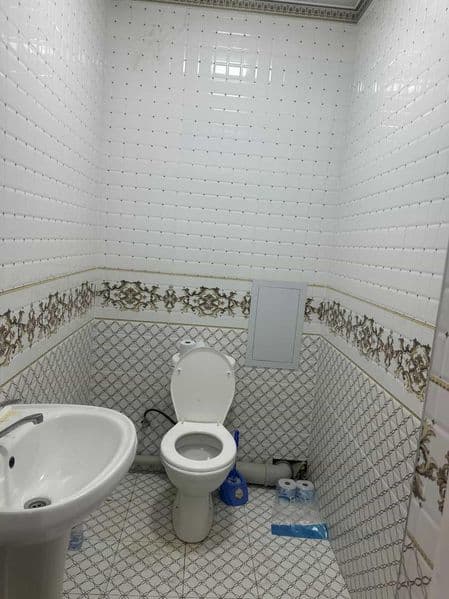 4 ta qiz qoʻyiladi hamma shart shAroyitlarga ega kvartira ja — фото 4