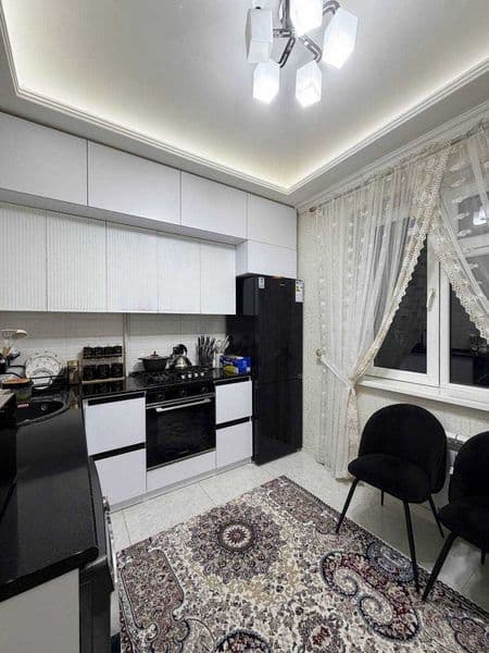 Сдается квартира с красивым ремонтом<br />
<br />
• Район: М