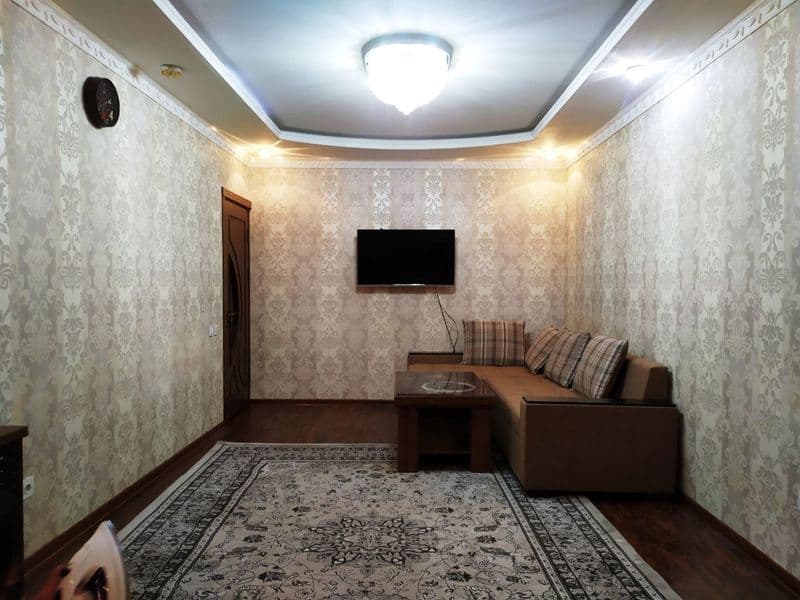 узимни 2 хонали арендага уйим.  холати яхши, тоза, камида 3 