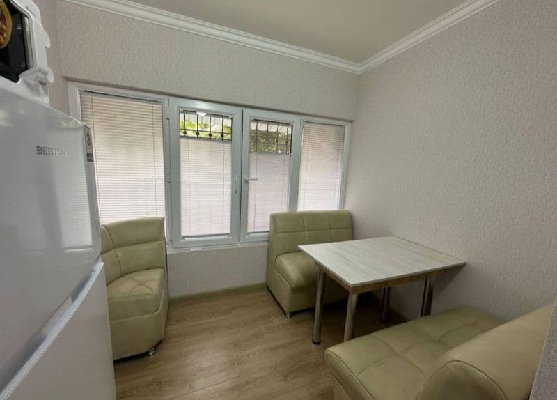 Аренда квартиры. <br />
Буюк Ипак Йули <br />
2/1/4 46м². <b