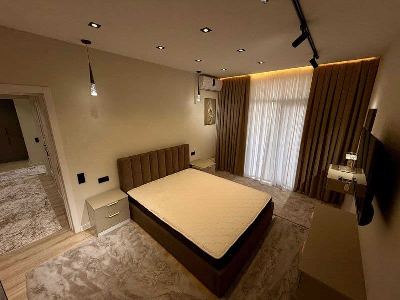 Сдаётся шикарная квартира<br />
<br />
• Район: Шайхантахурс