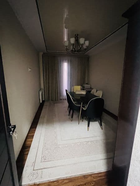 Ижарага 2 хонали квартира — парк олдида, қулай жойда<br />
< — фото 2